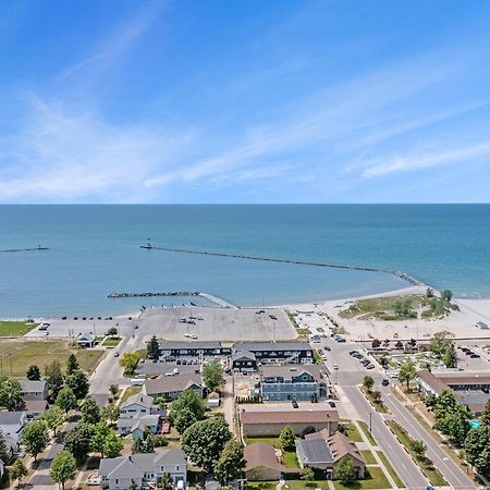 Snyders Shoreline Inn Лудингтон Экстерьер фото