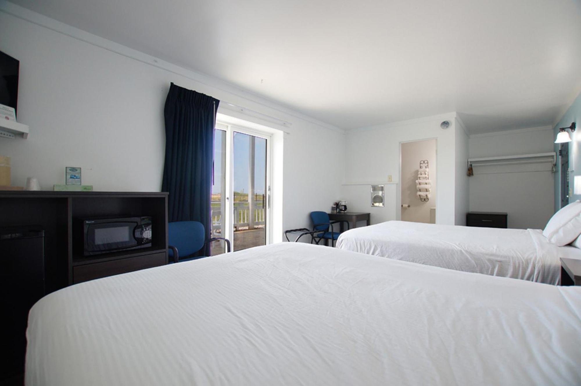 Snyders Shoreline Inn Лудингтон Экстерьер фото